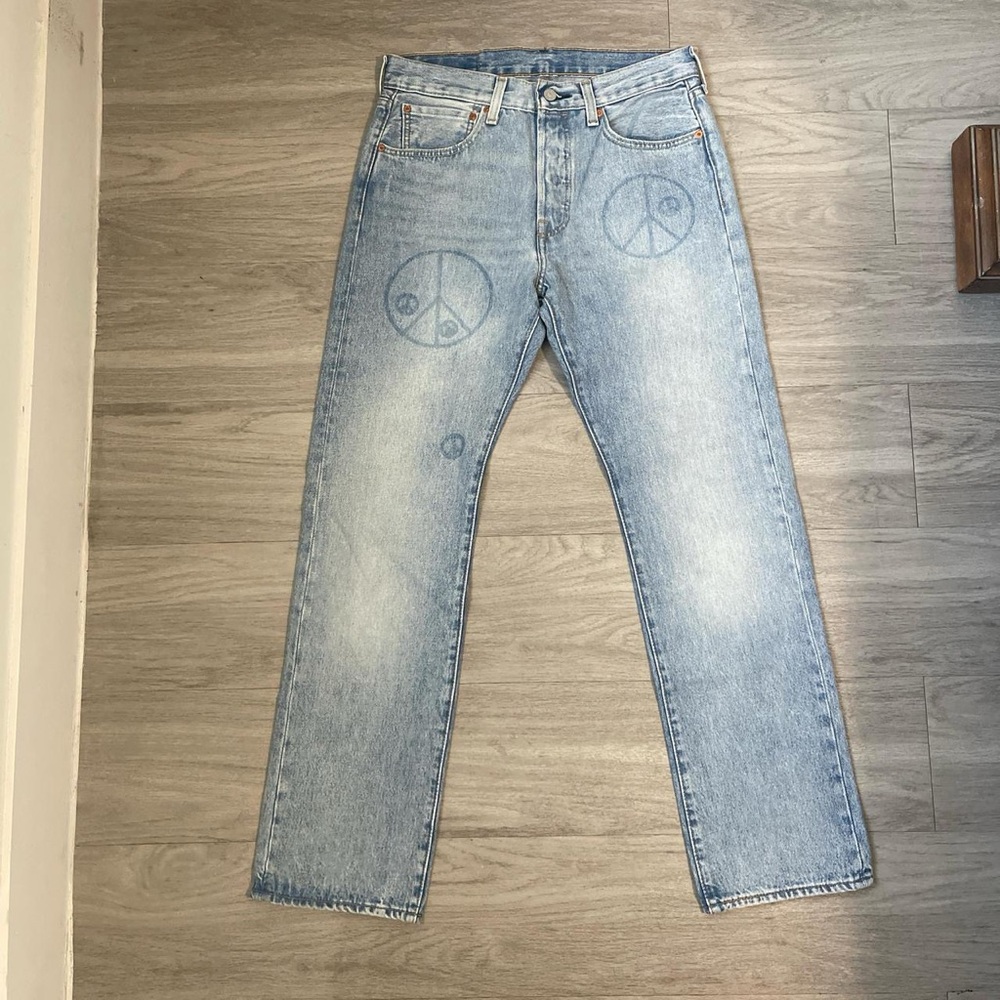 Levi’s 501s with peace sign design, brand new no tags 31x31